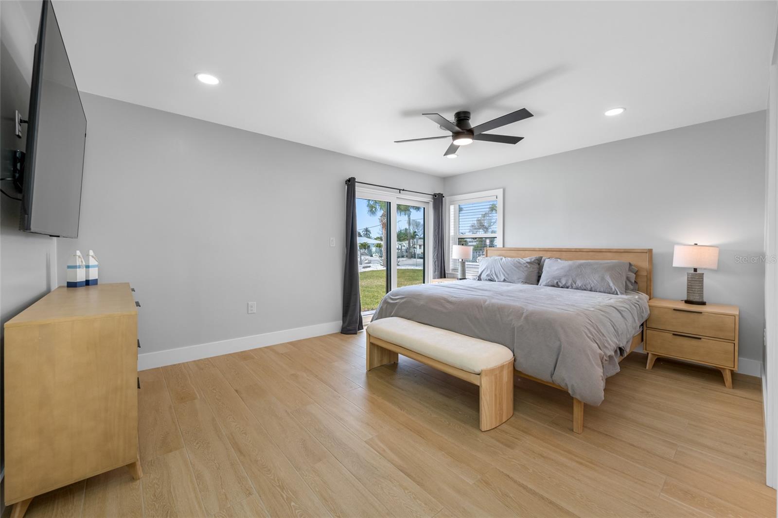 BAHIA SHORES 1ST ADD - Residential