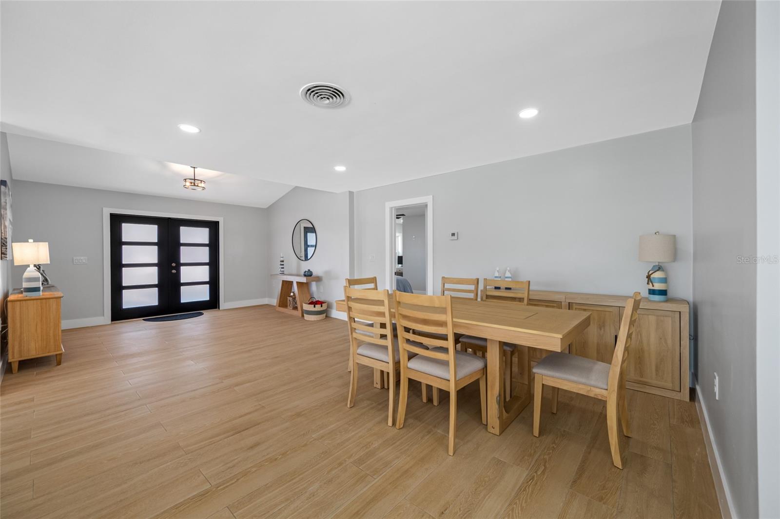 BAHIA SHORES 1ST ADD - Residential