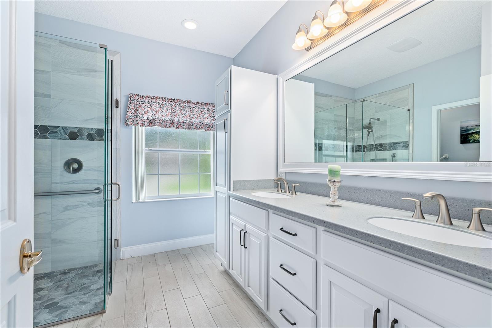 HAMPTONS - Residential