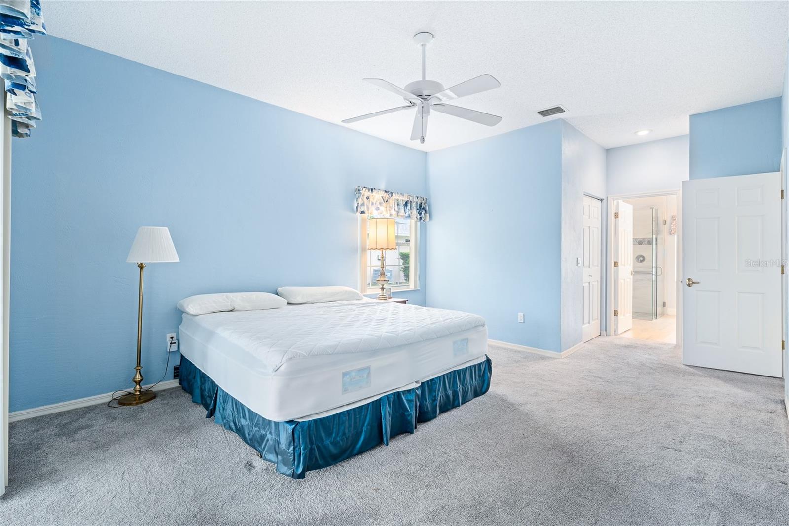 HAMPTONS - Residential