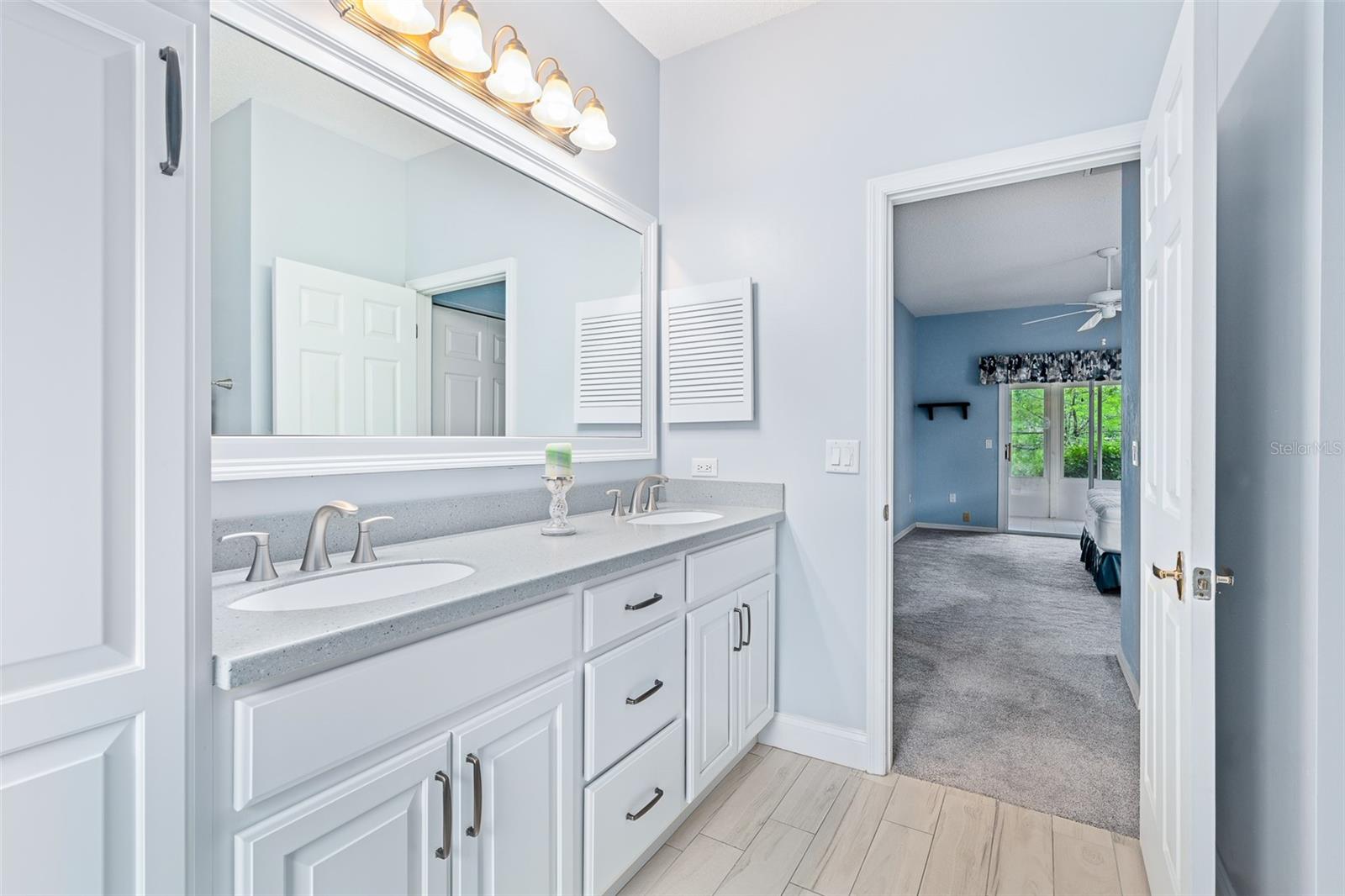 HAMPTONS - Residential