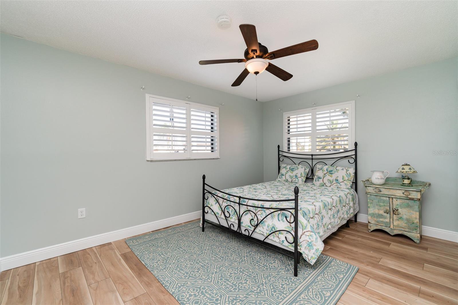 CHARLOTTE PARK - Residential