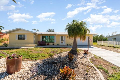 Photo of 3100 Magnolia Way, Punta Gorda, FL 33950 (MLS # C7516062)