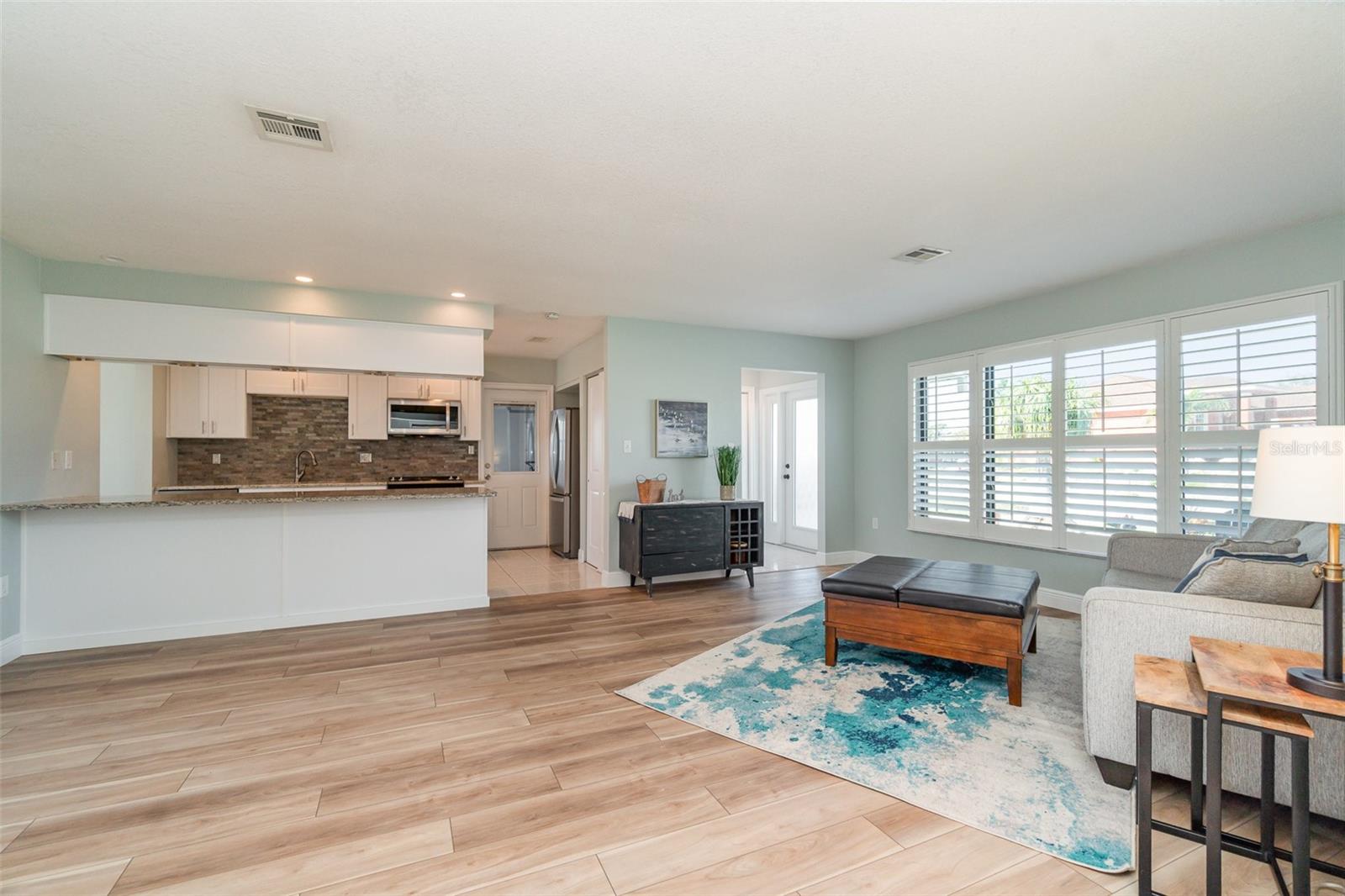 CHARLOTTE PARK - Residential