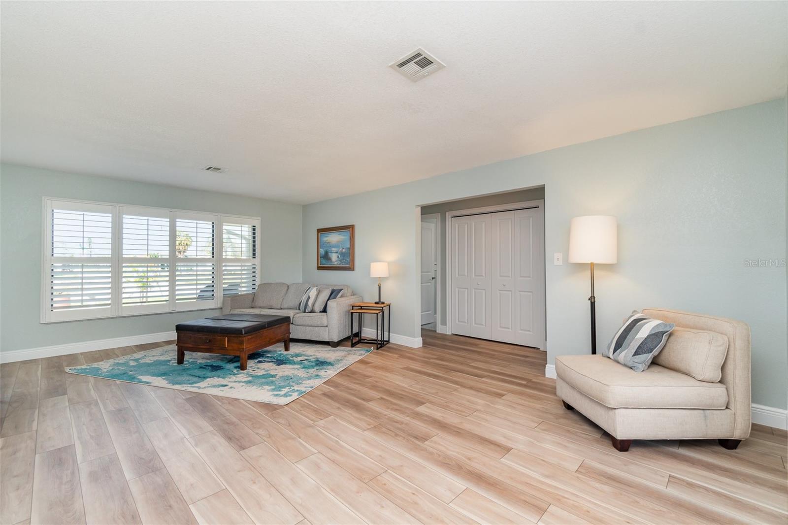CHARLOTTE PARK - Residential