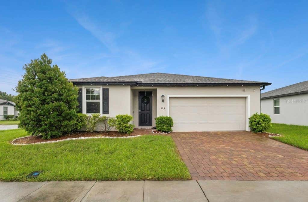 Photo of 504 Vista Villages Boulevard, Davenport, FL 33896 (MLS # S5155852)