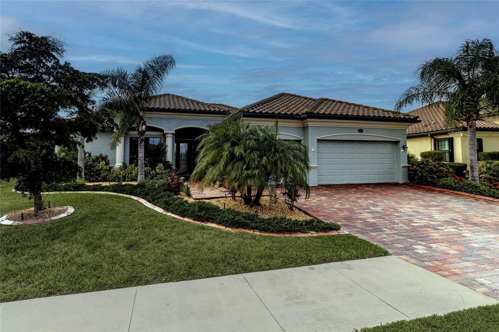 Photo of 20315 Passagio Drive, Venice, FL 34293 (MLS # C7516409)