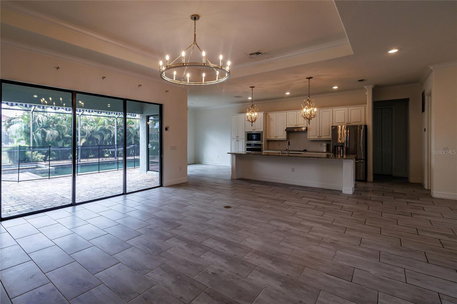 GRAN PARADISO PH 1 - Residential Lease