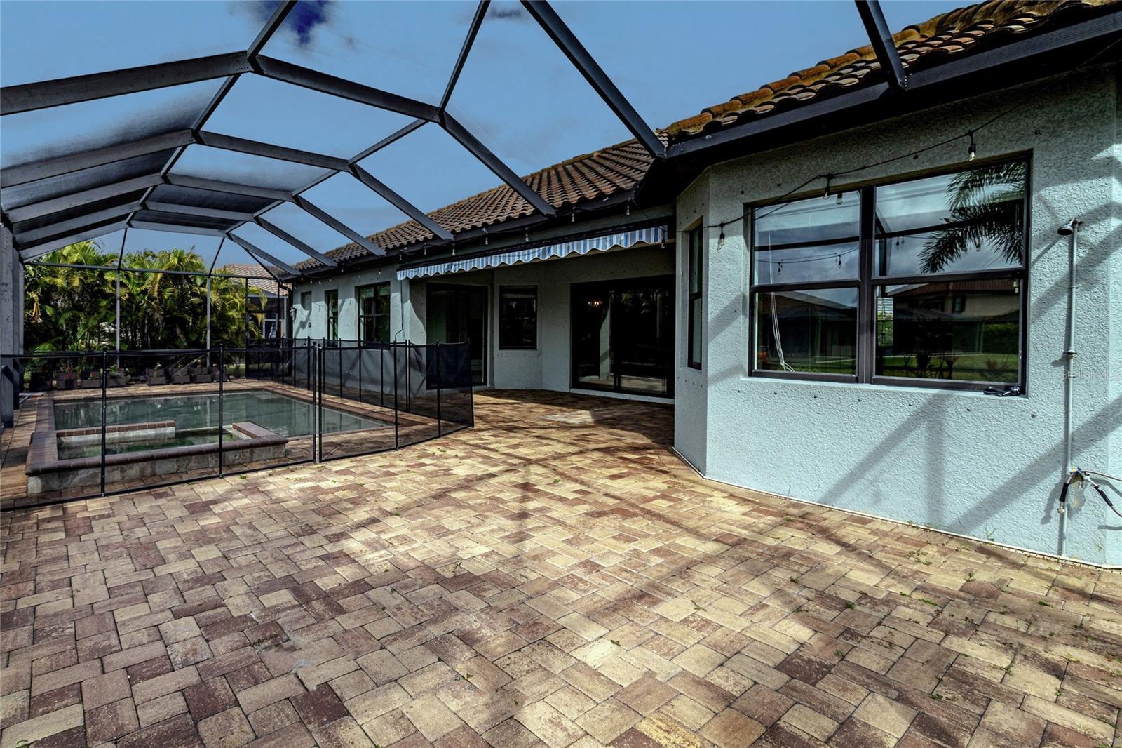 GRAN PARADISO PH 1 - Residential Lease