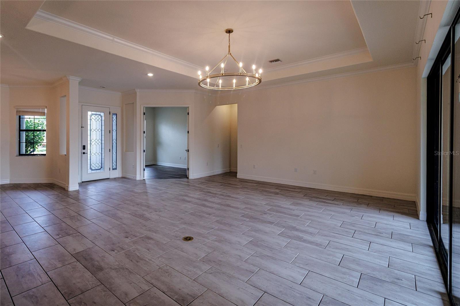 GRAN PARADISO PH 1 - Residential Lease