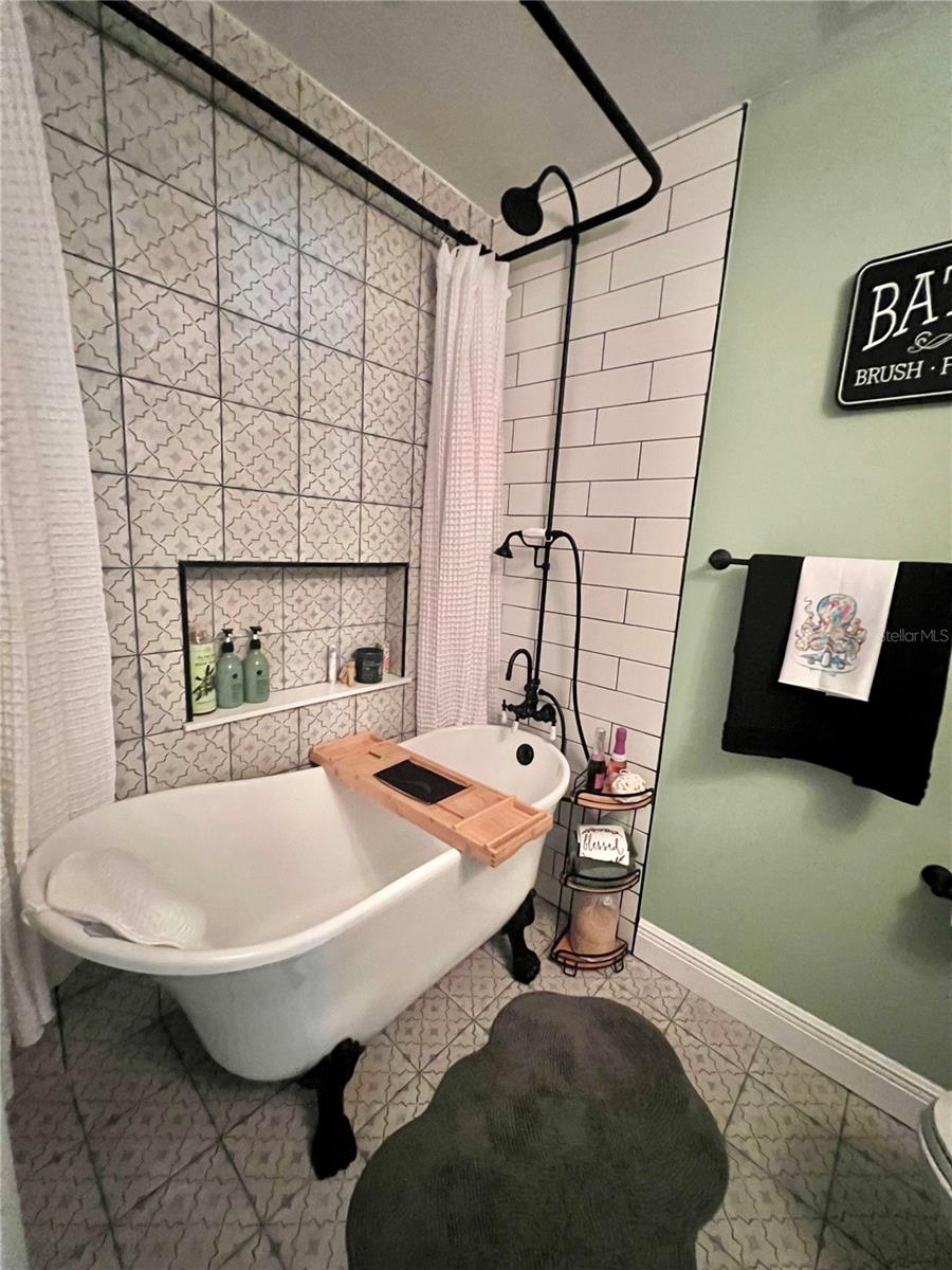 KINGS GRANT UNIT 04 - Residential