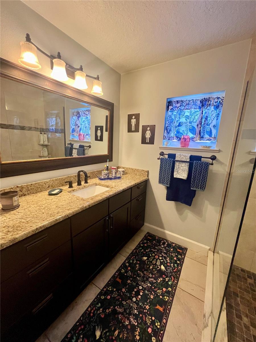 KINGS GRANT UNIT 04 - Residential