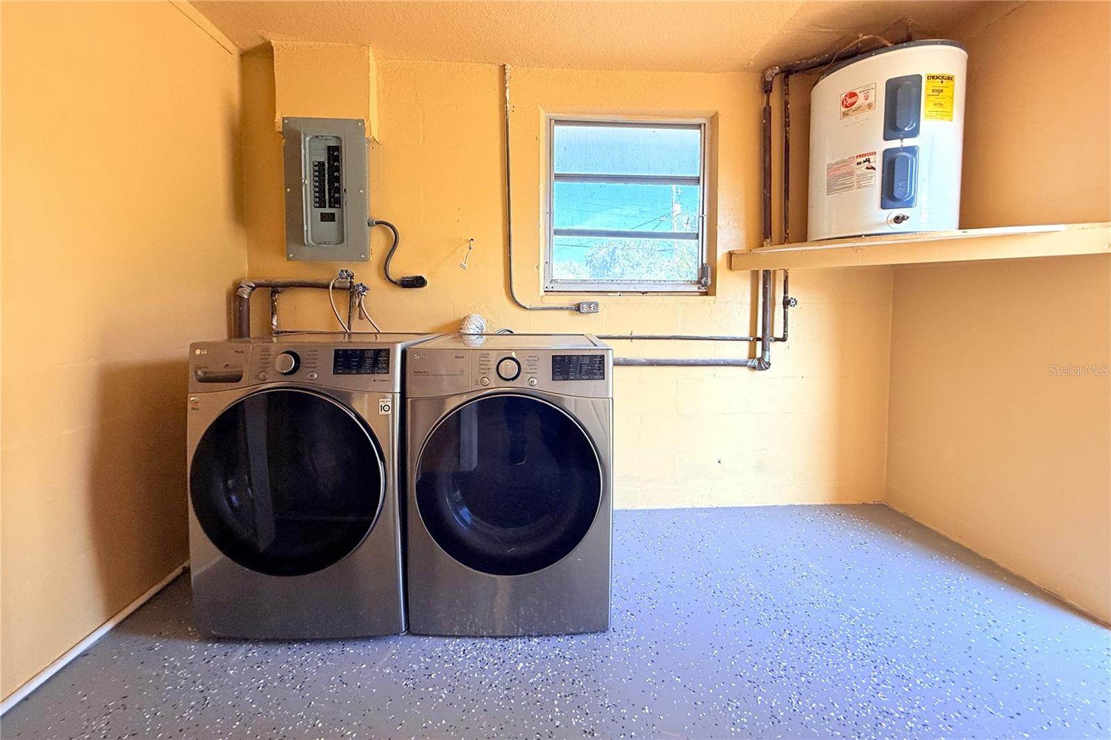 FOREST HILLS - Residential