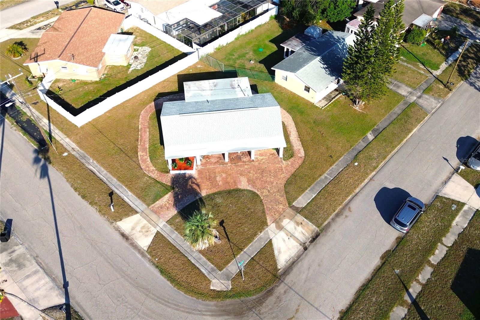 FOREST HILLS - Residential