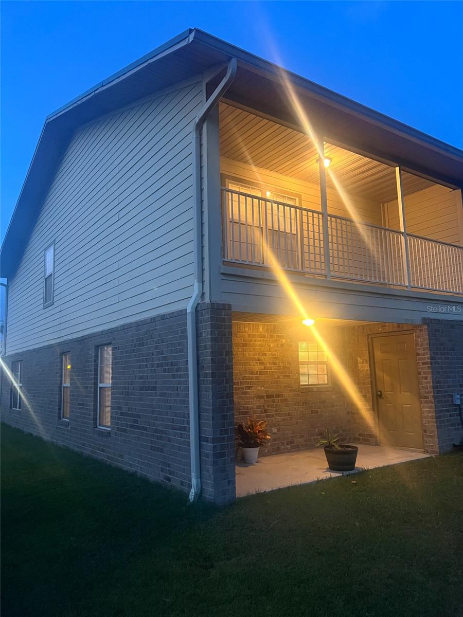 705 SE TOWNHOMES BOULEVARD