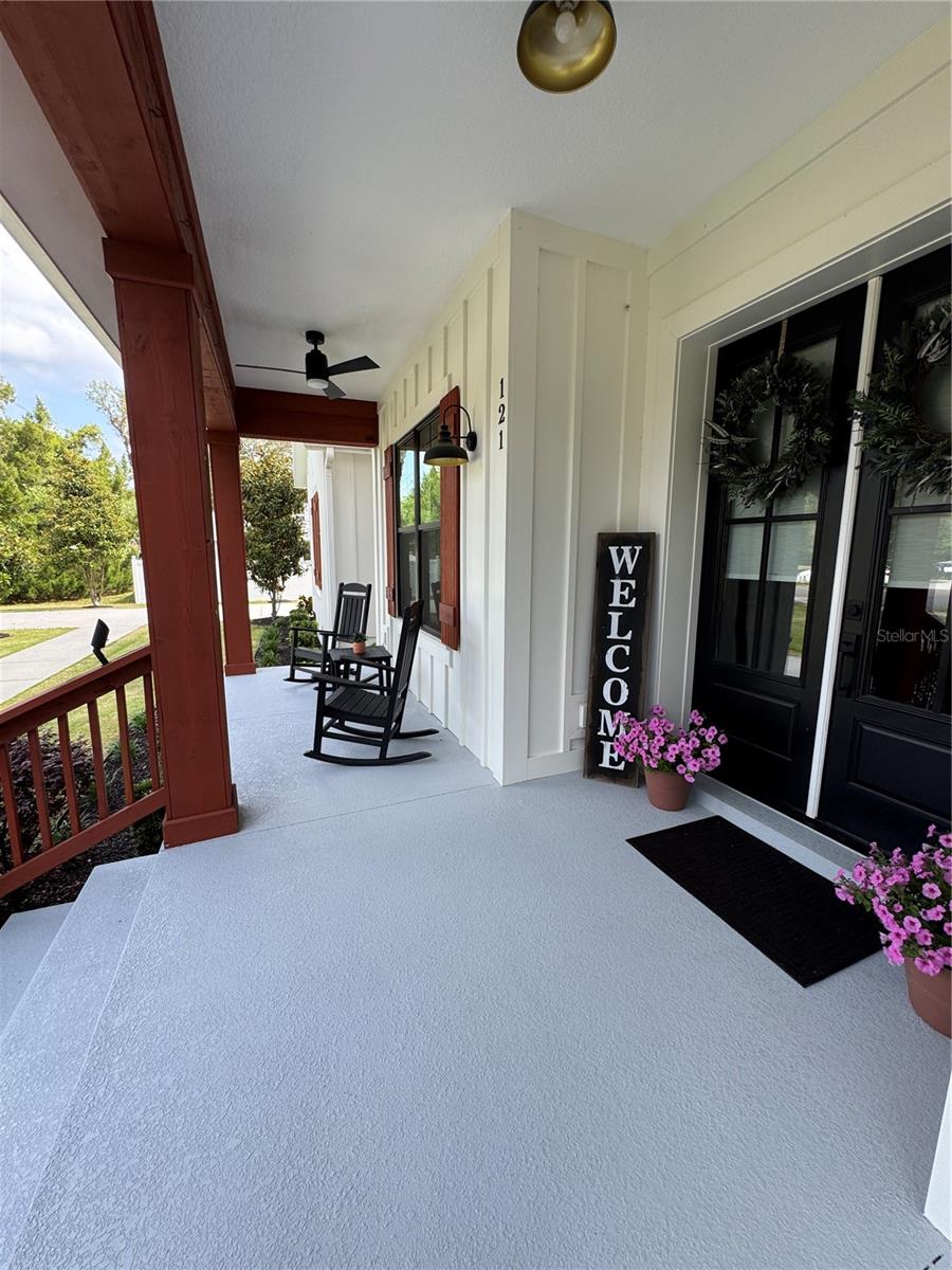 121 N SUMMIT AVENUE
