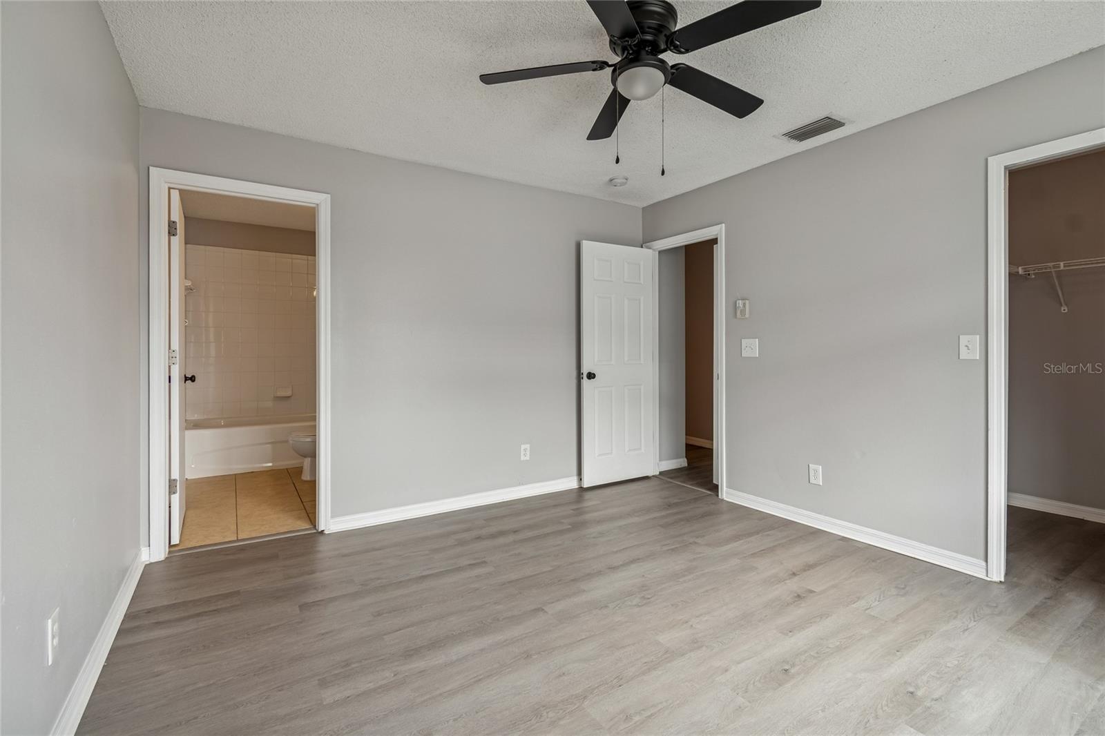 RIVERWALK AT WATERSIDE ISLAND - Residential