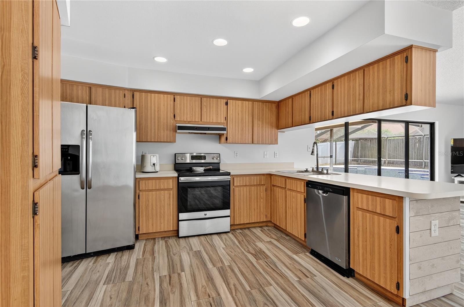 BLOOMINGDALE SEC M UNIT - Residential