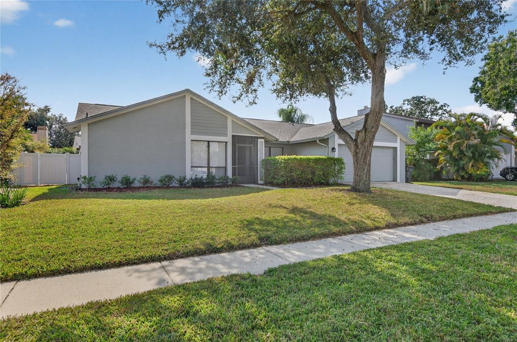 Photo of 4028 Bell Grande Drive, Valrico, FL 33596 (MLS # TB8446785)