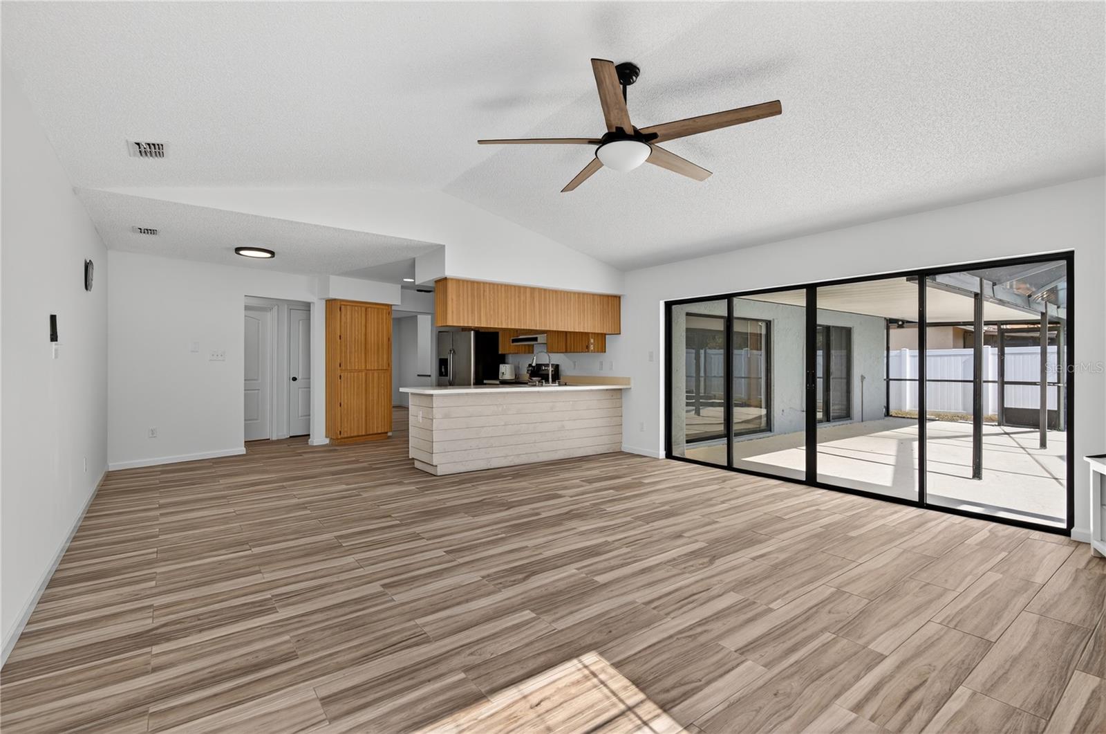 BLOOMINGDALE SEC M UNIT - Residential