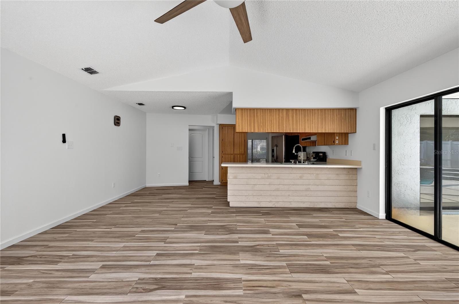 BLOOMINGDALE SEC M UNIT - Residential