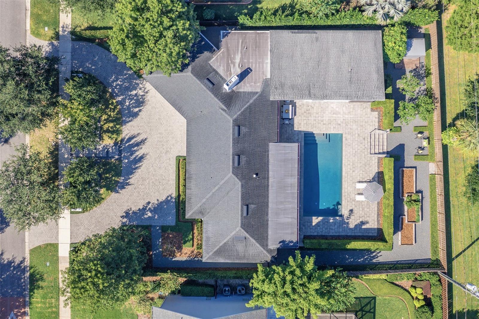 BEVERLY SHORES - Residential