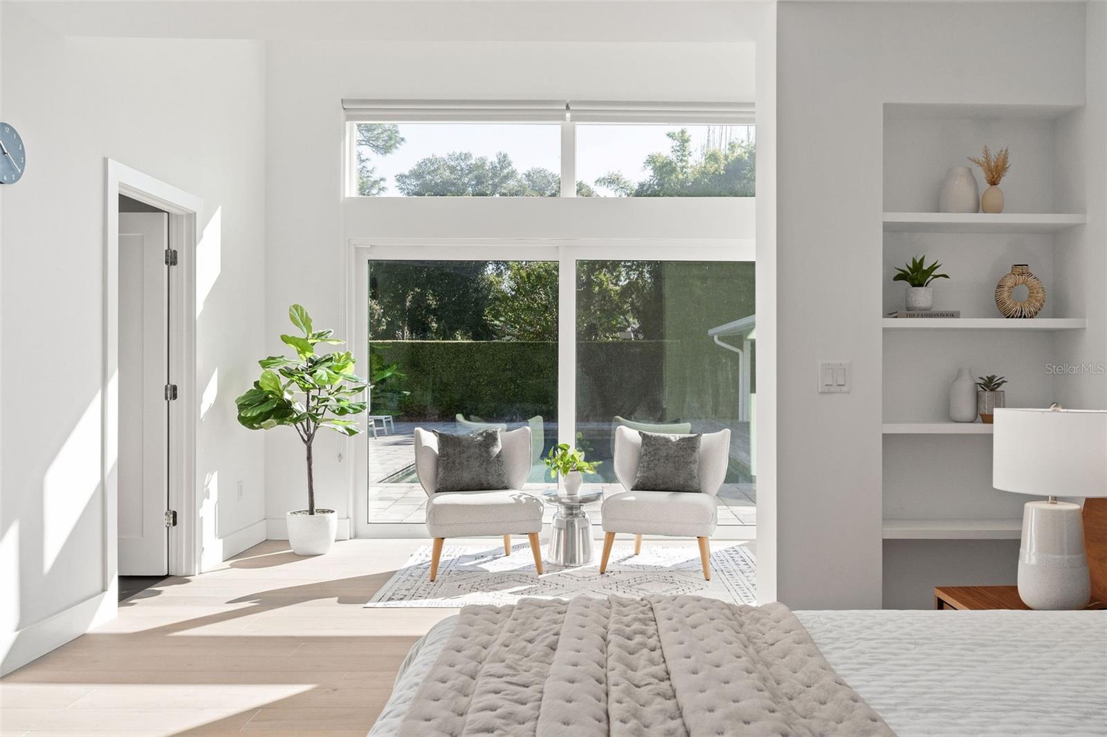 BEVERLY SHORES - Residential