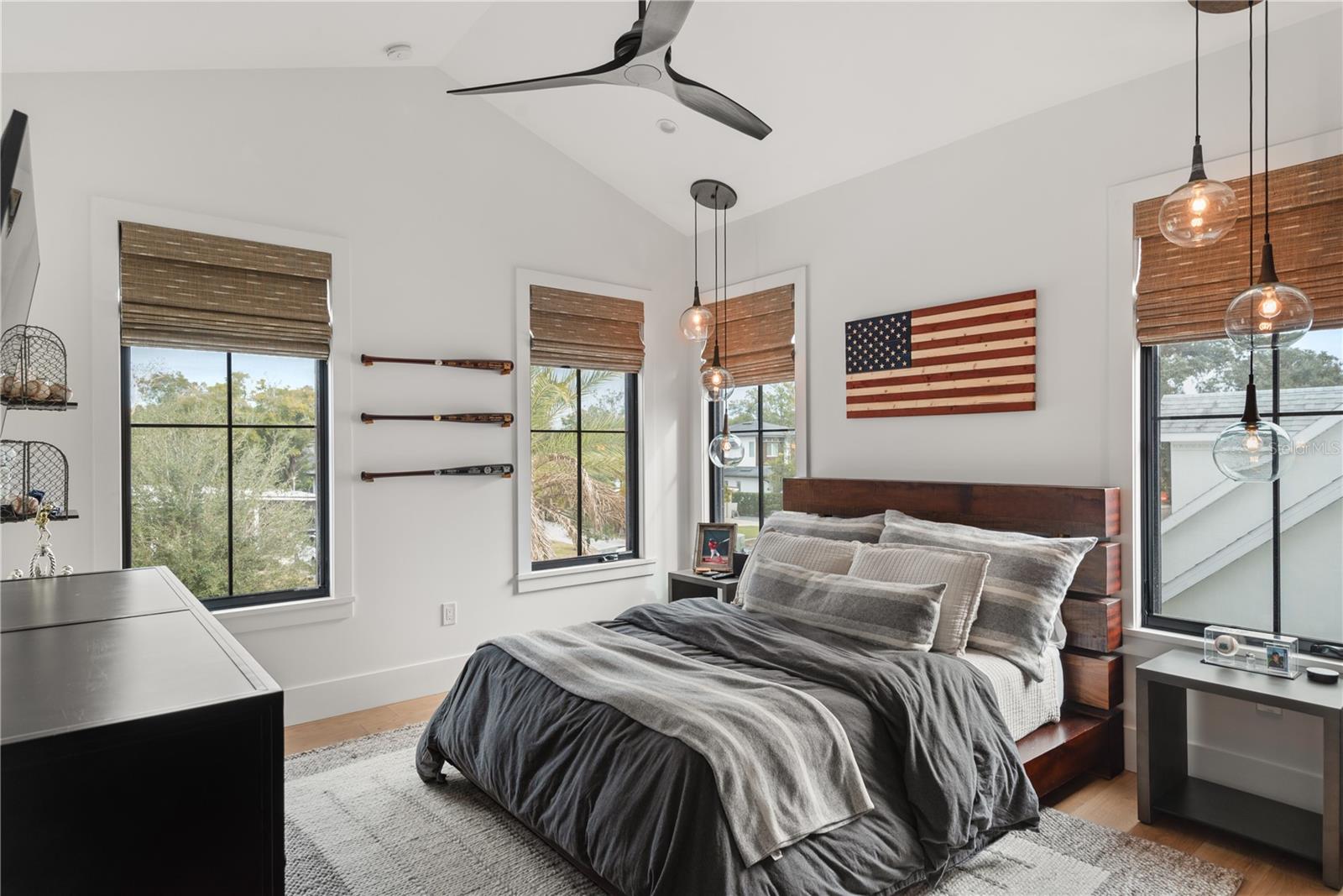 LAKE KNOWLES TERRACE - Residential