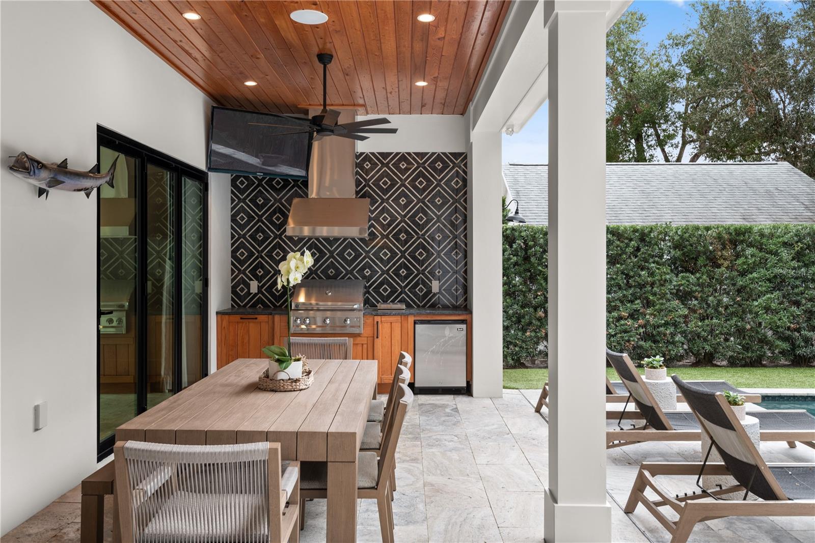 LAKE KNOWLES TERRACE - Residential