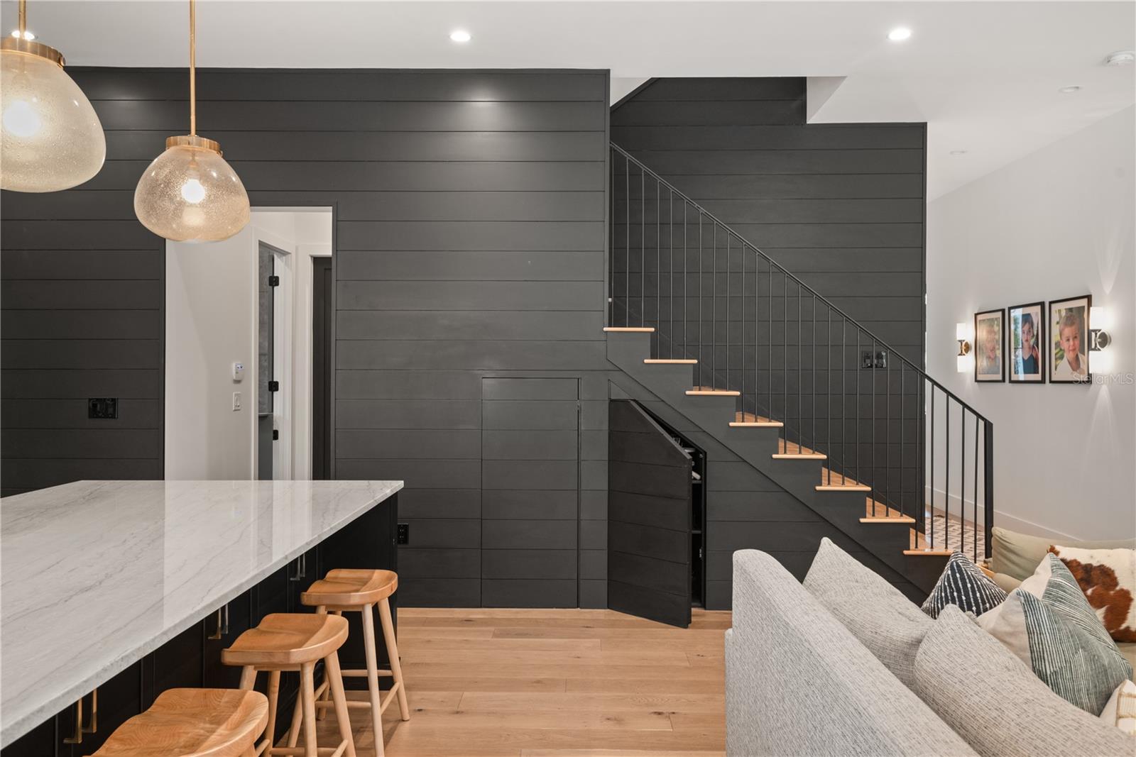 LAKE KNOWLES TERRACE - Residential