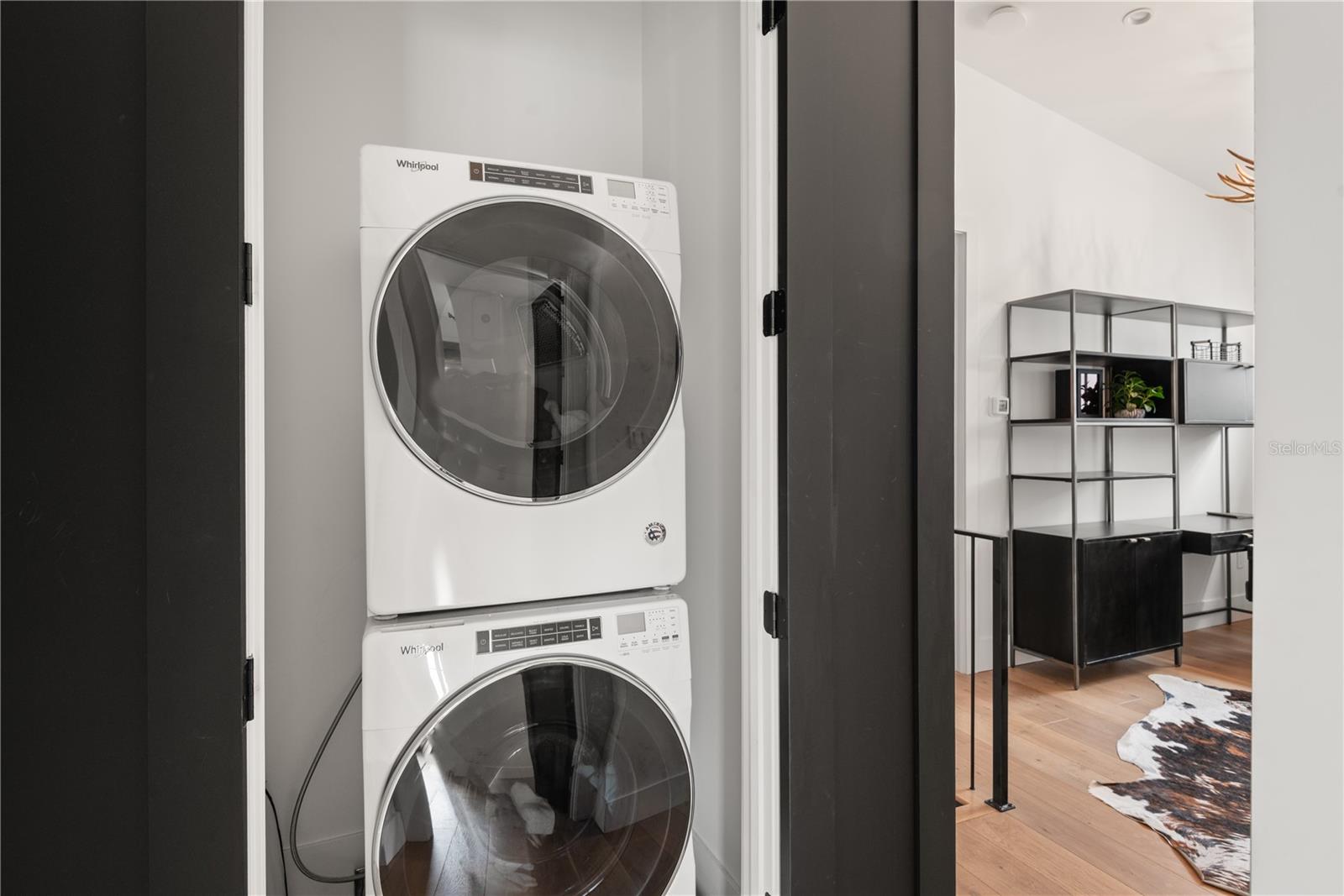 LAKE KNOWLES TERRACE - Residential