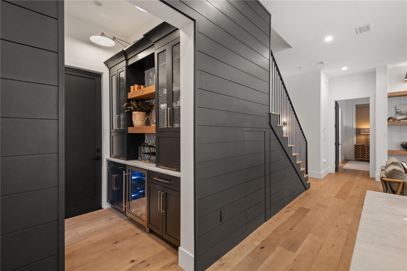 LAKE KNOWLES TERRACE - Residential