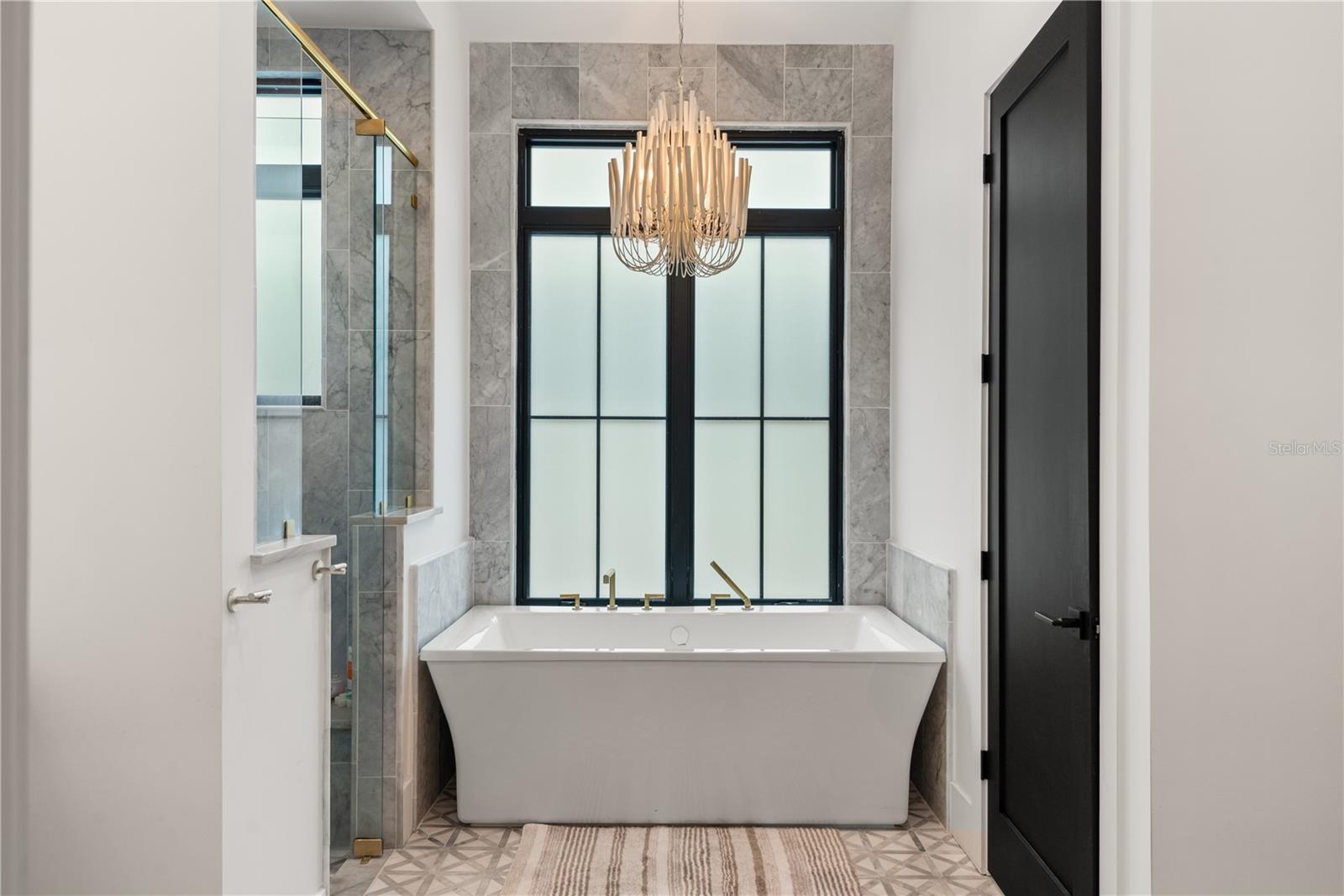 LAKE KNOWLES TERRACE - Residential