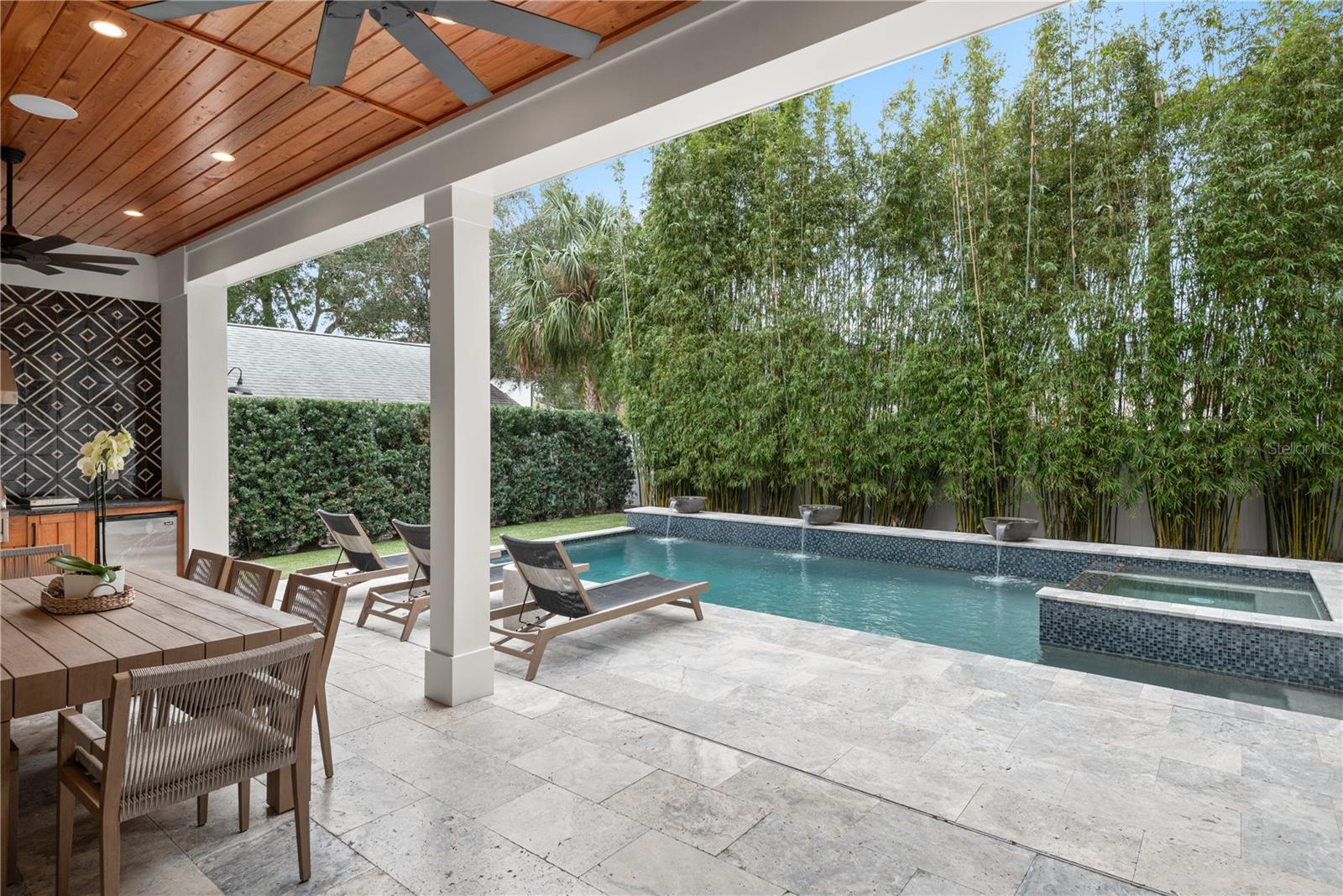 LAKE KNOWLES TERRACE - Residential