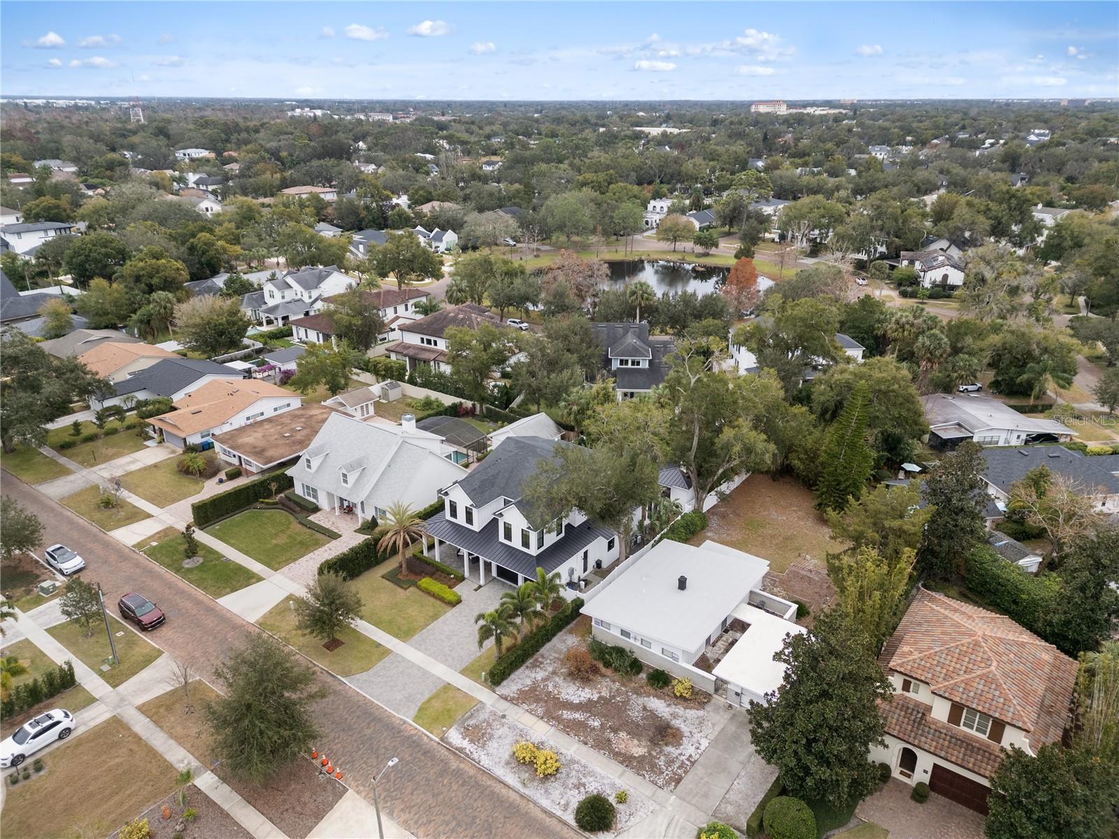 LAKE KNOWLES TERRACE - Residential