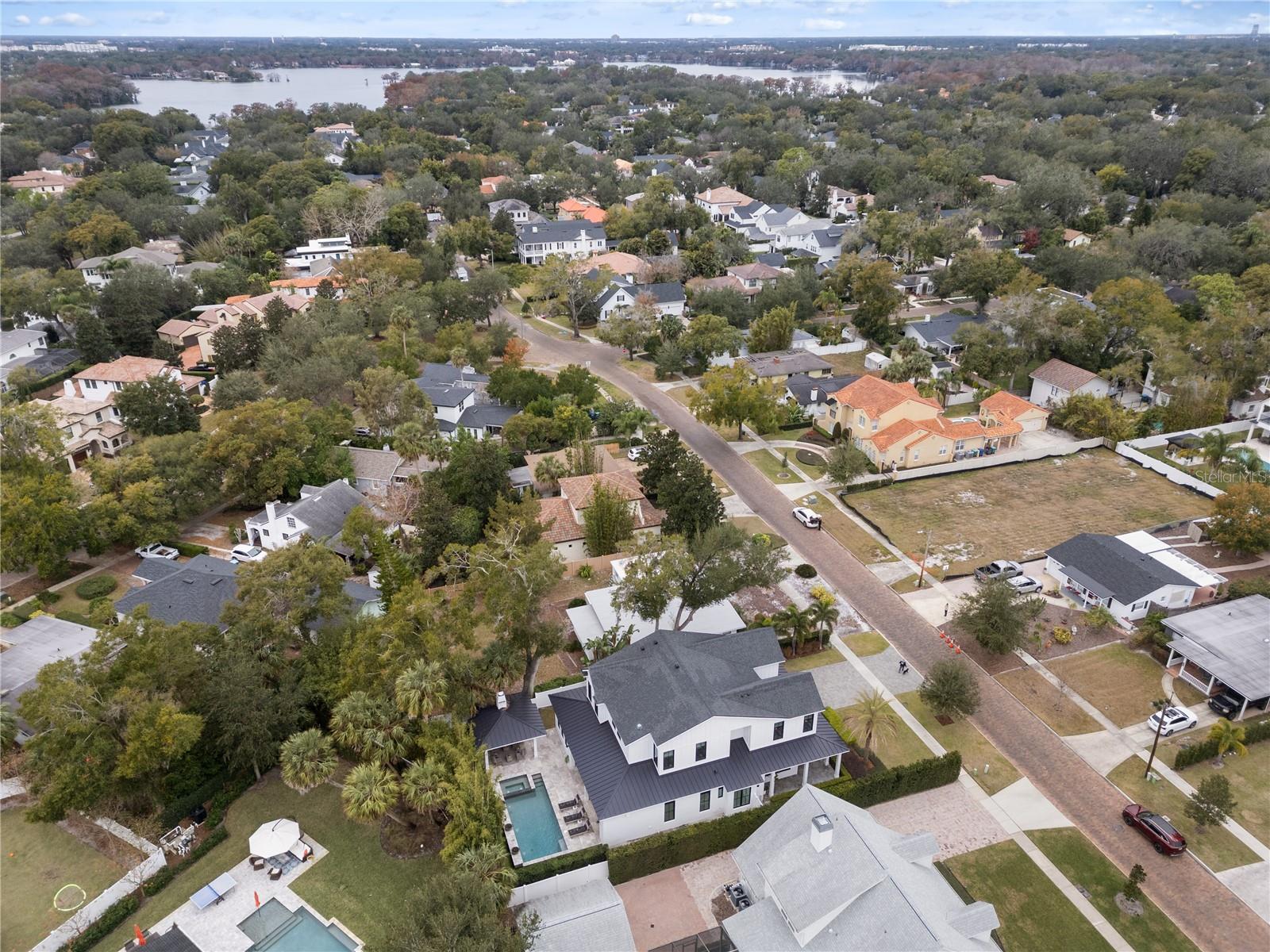 LAKE KNOWLES TERRACE - Residential