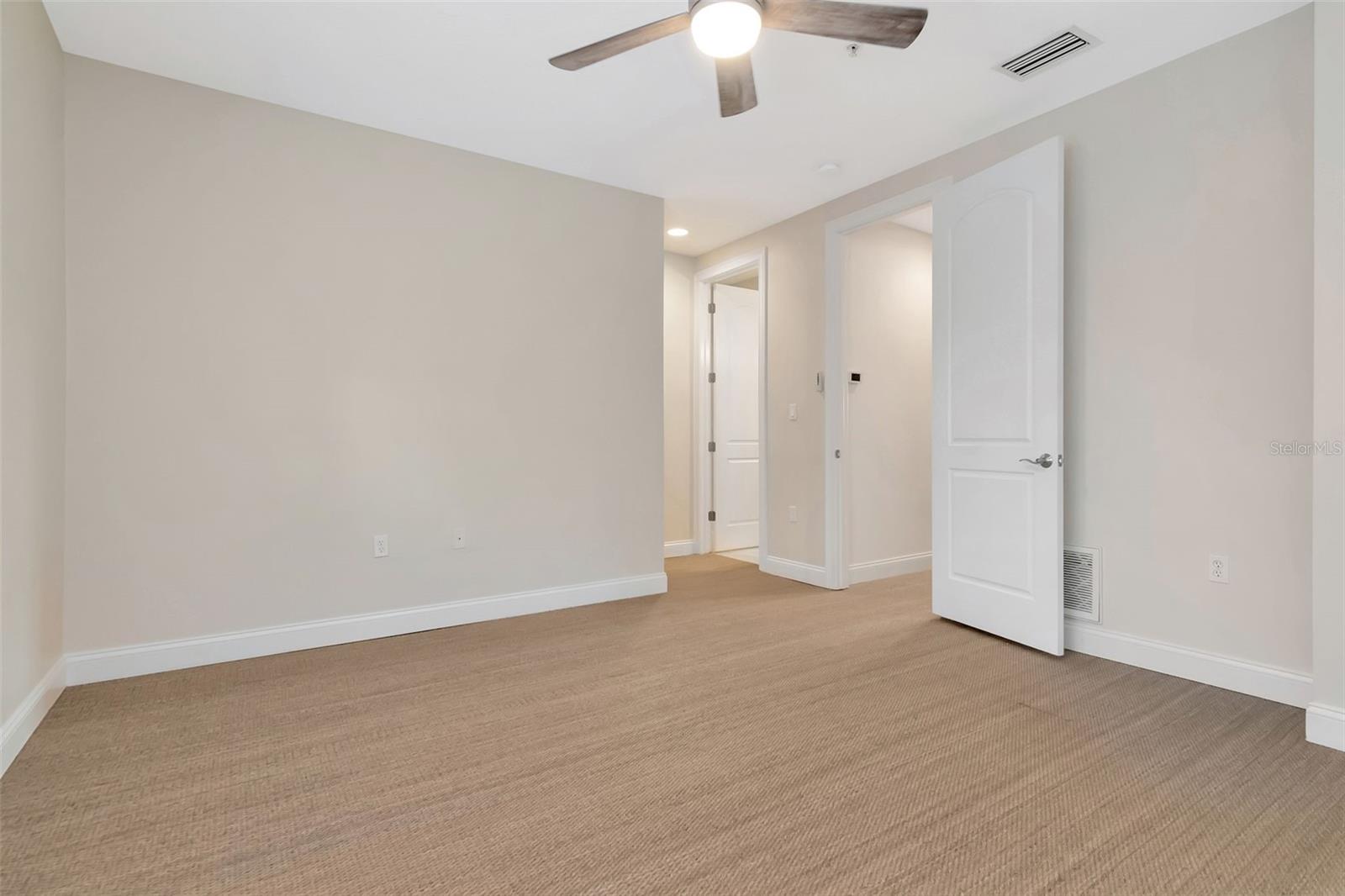 POYDRAS TWNHS - Residential