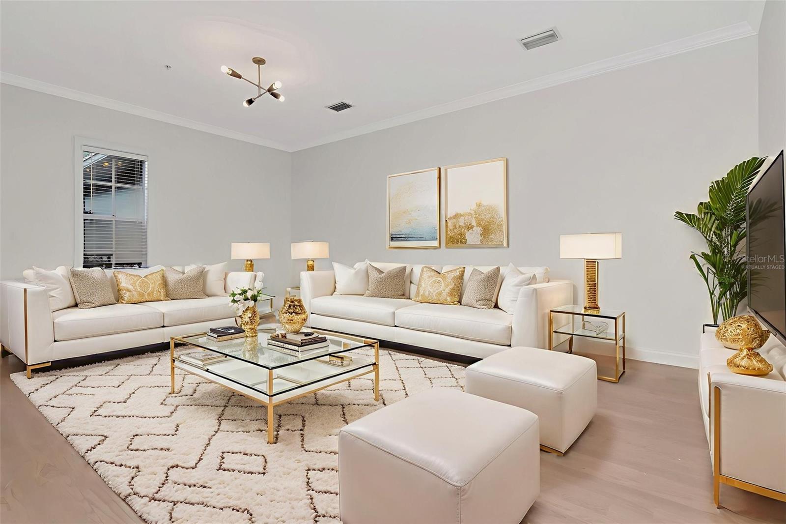 POYDRAS TWNHS - Residential