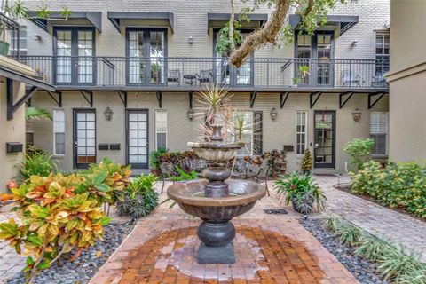 Photo of 1008 S Moody Avenue #2, Tampa, FL 33629 (MLS # TB8454132)