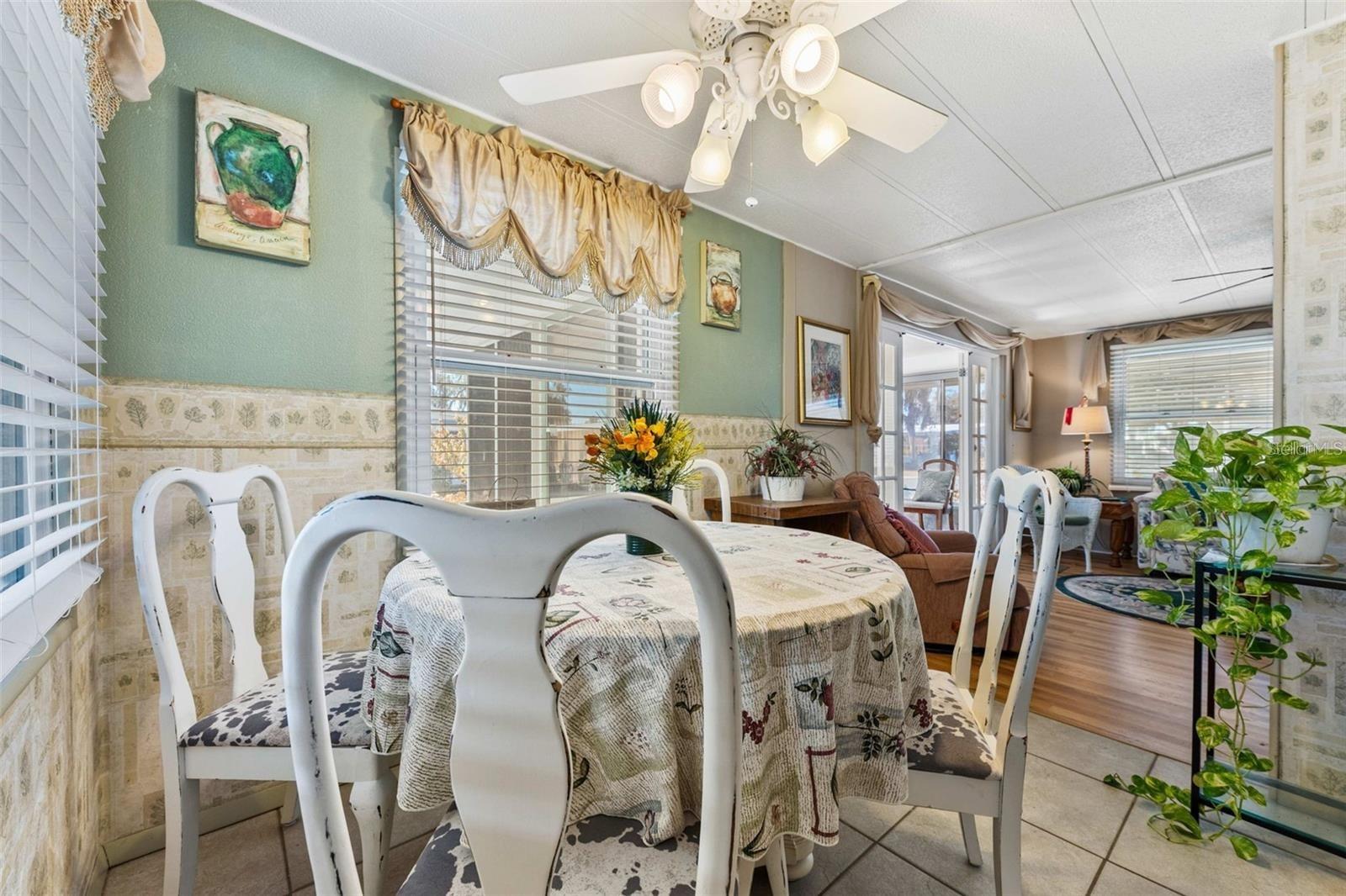 201 JACARANDA DRIVE
