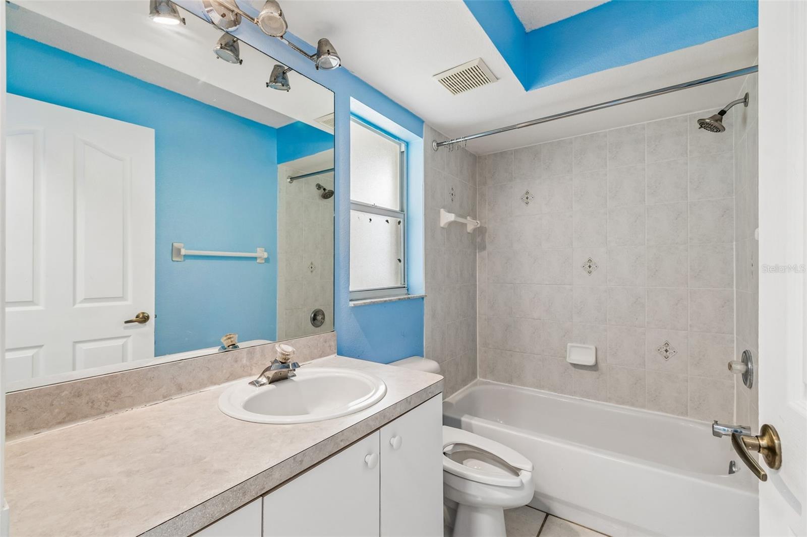 JASMINE TRAILS PH 04 - Residential