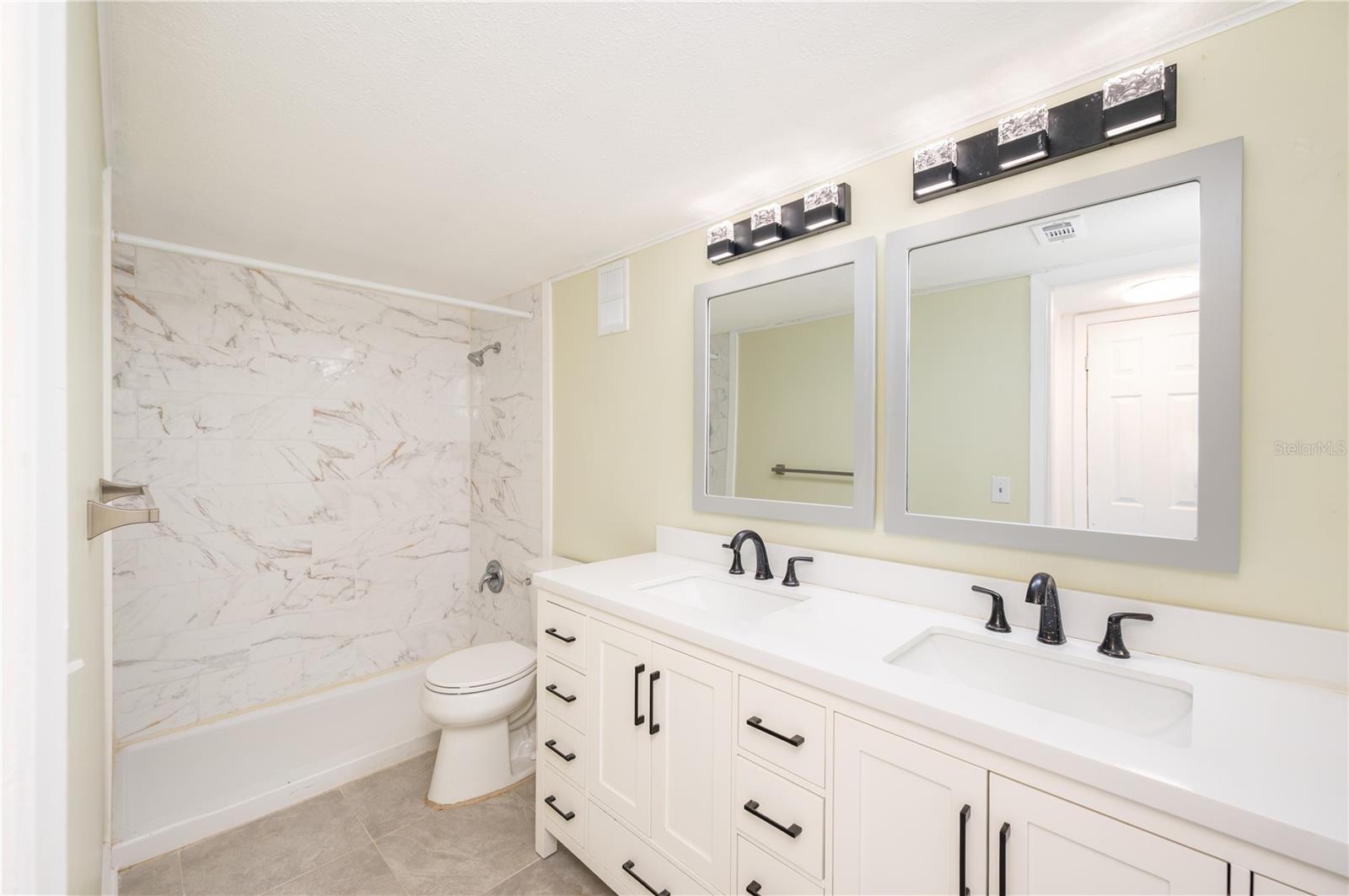 CORINTHIAN VILLAS - Residential