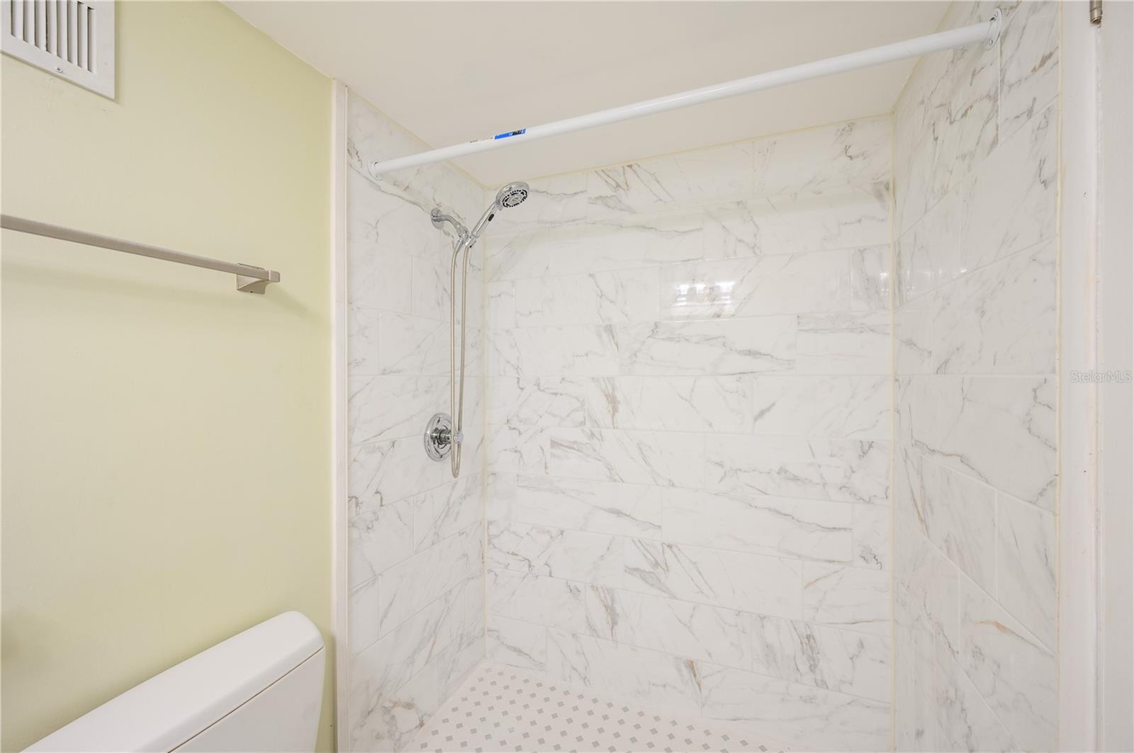 CORINTHIAN VILLAS - Residential