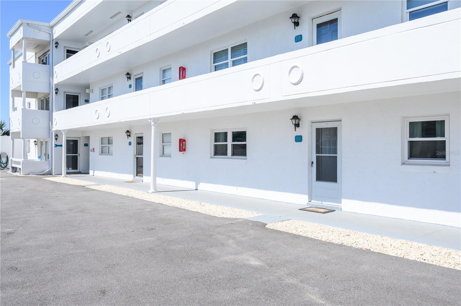 CORINTHIAN VILLAS - Residential