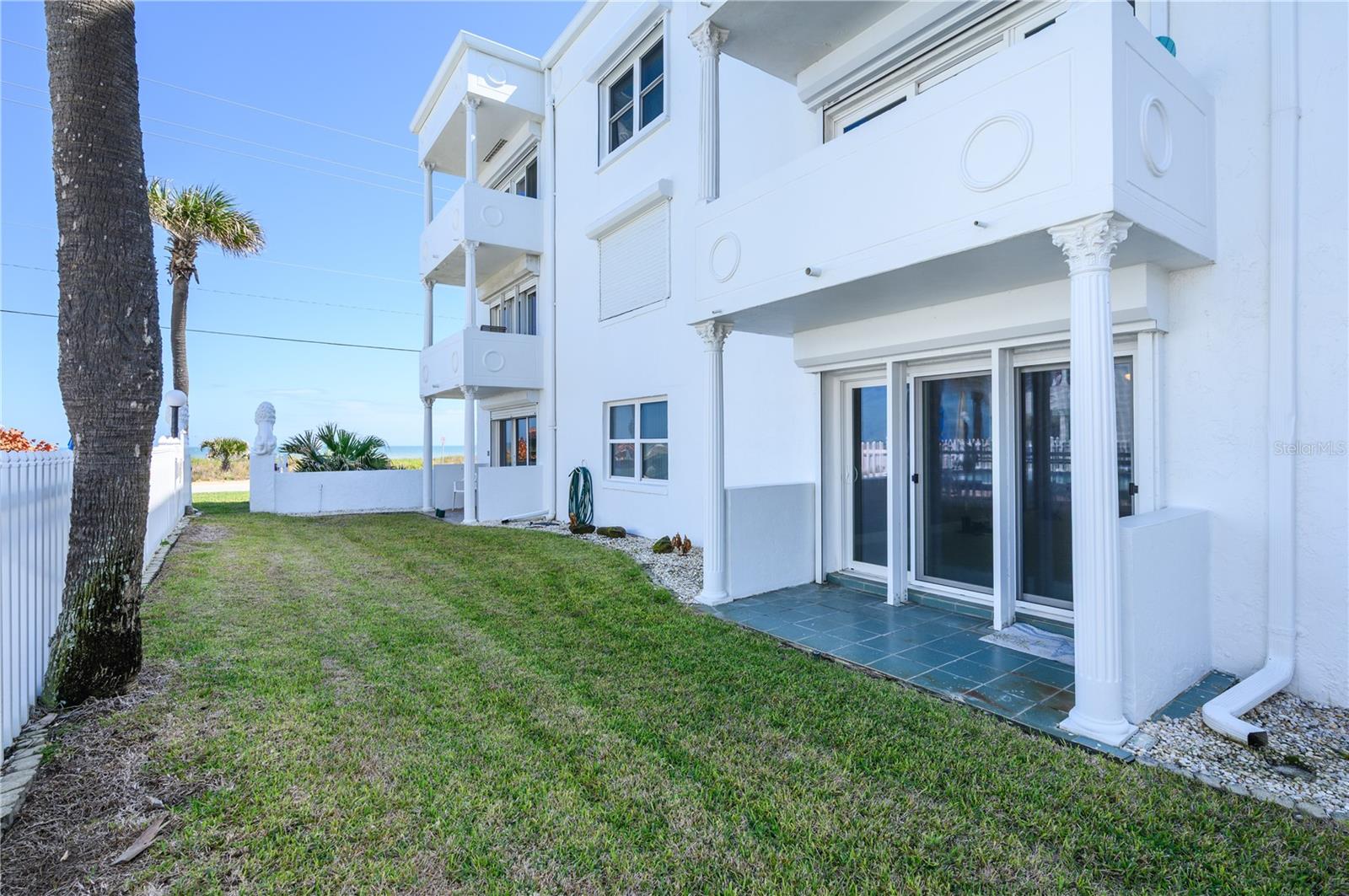 CORINTHIAN VILLAS - Residential