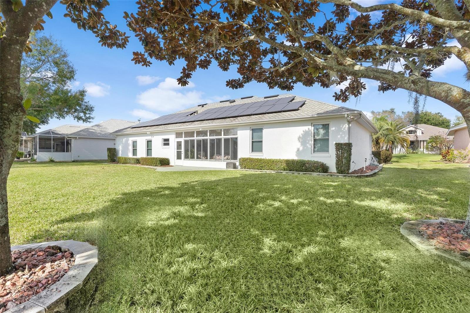 TAVARES ROYAL HARBOR PH 02 LT 179 - Residential