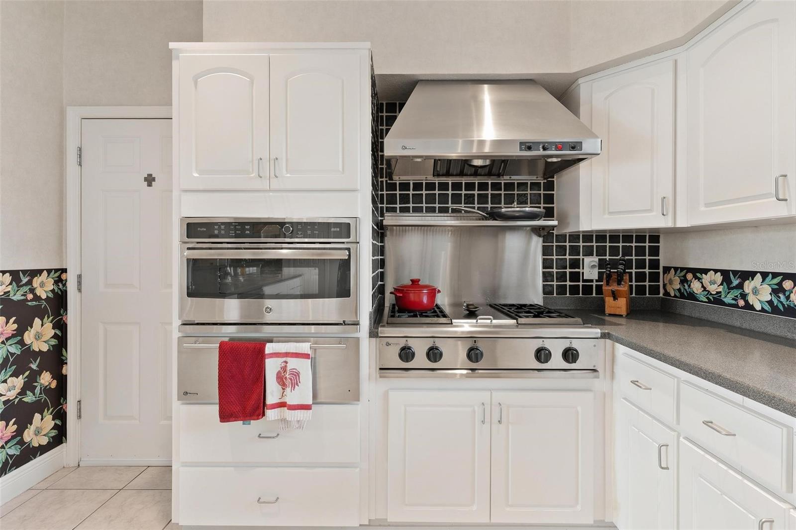 TAVARES ROYAL HARBOR PH 02 LT 179 - Residential