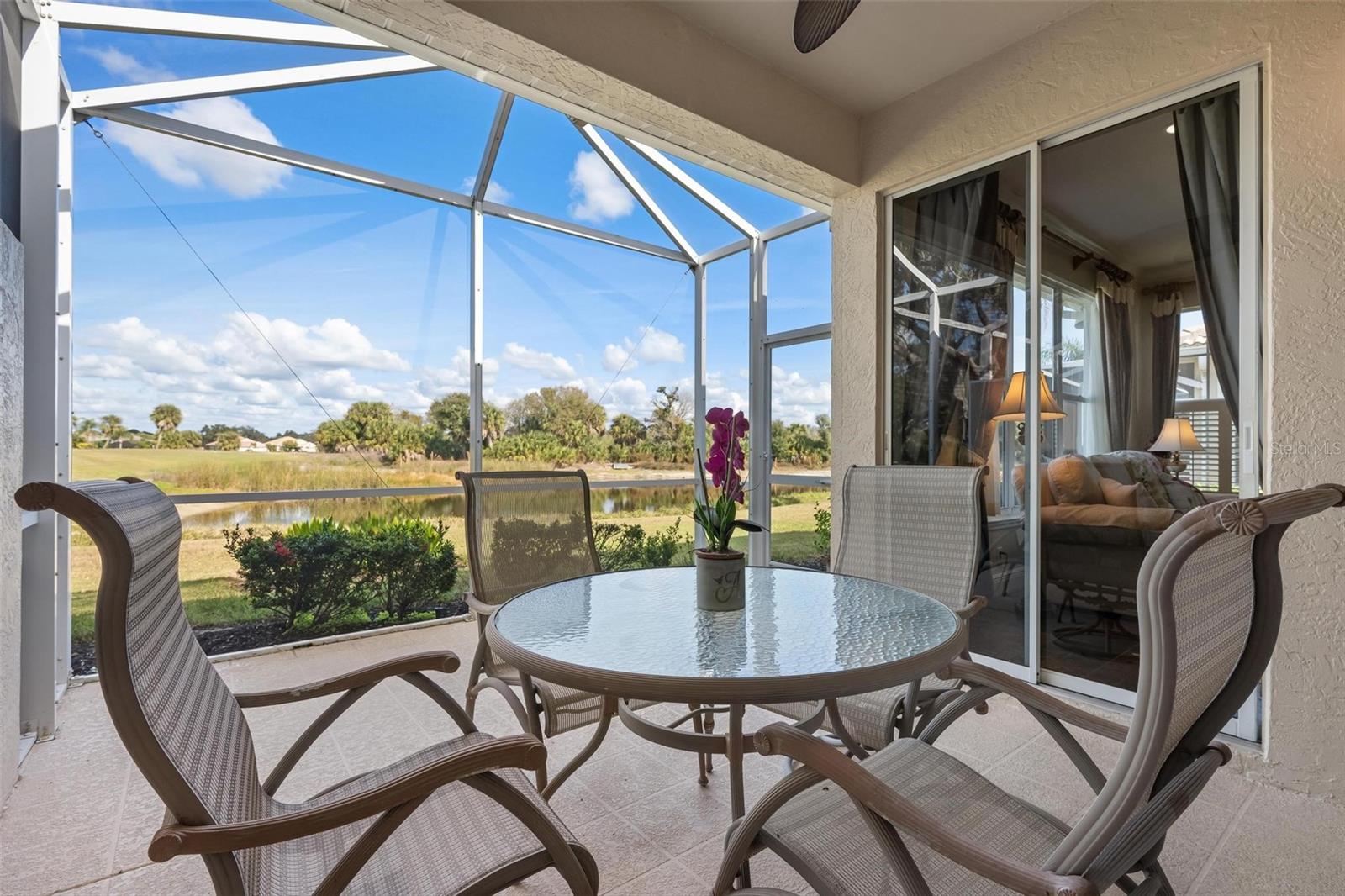 PELICAN POINTE GOLF & COUNTRY CLUB - Residential