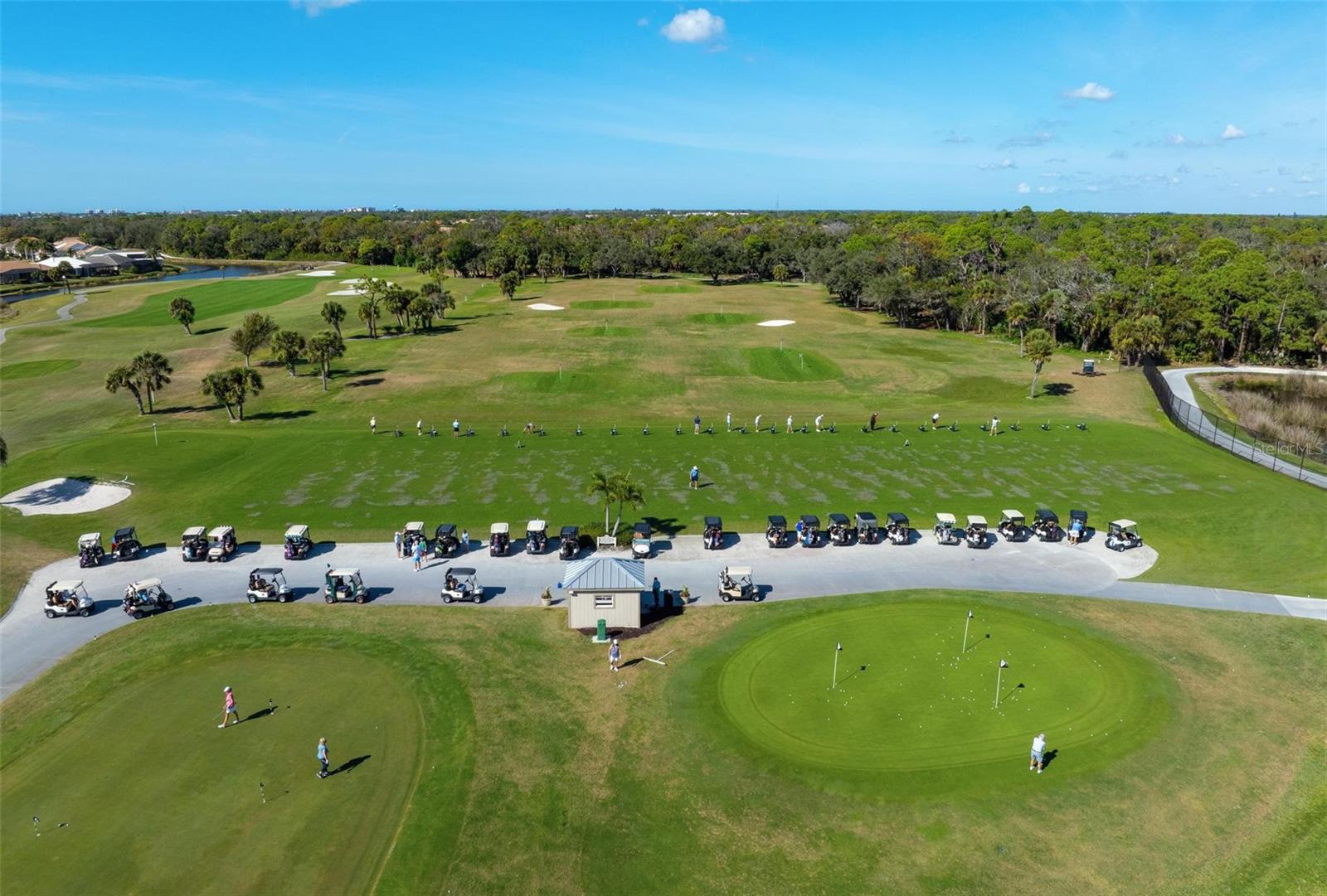 PELICAN POINTE GOLF & COUNTRY CLUB - Residential