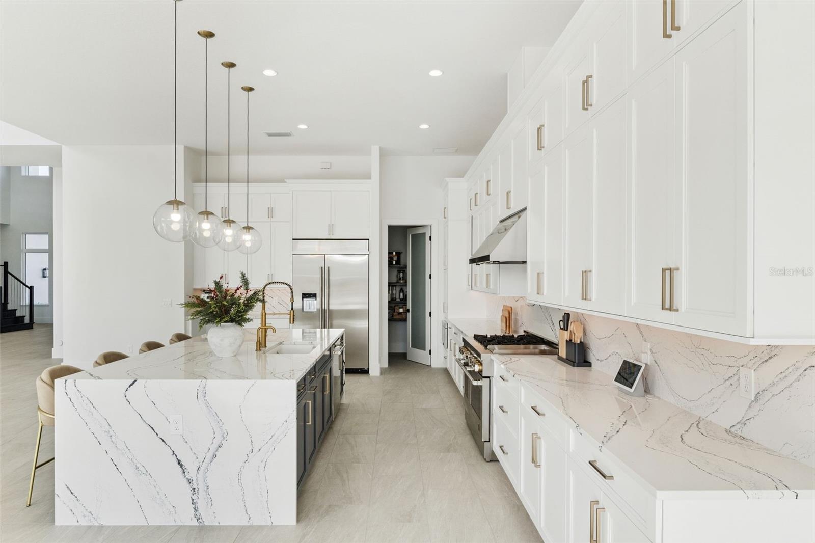 LAUREL POINTE PH 3 - Residential